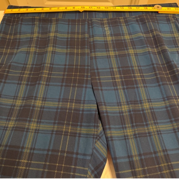 Torrid Premium Legging – Teal/Navy Plaid - Picture 4 of 6